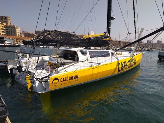 L'IMOCA  Caf&eacute; Joyeux &copy;Maxime Leriche