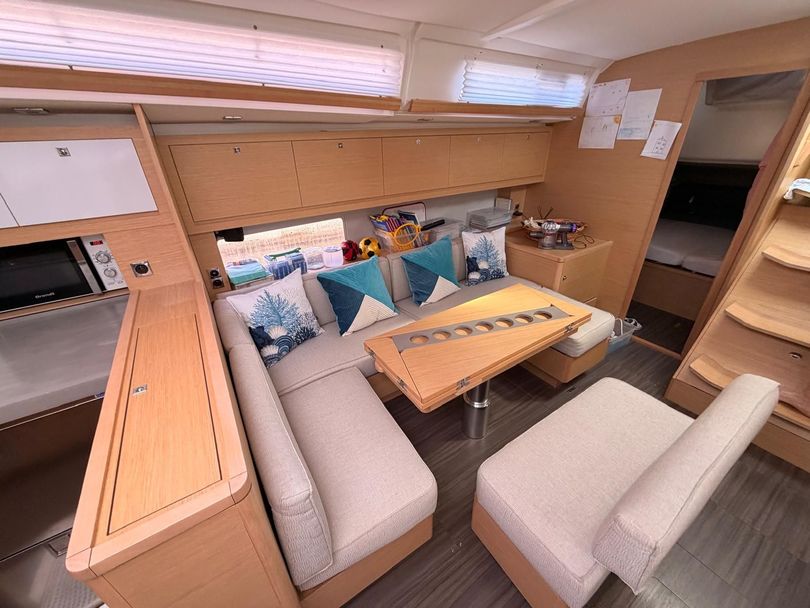 Dufour Yachts 470