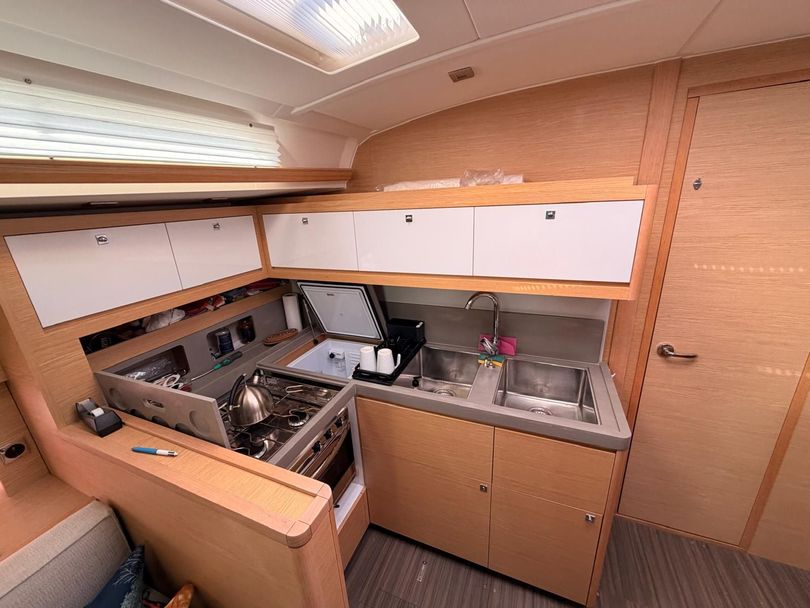 Dufour Yachts 470