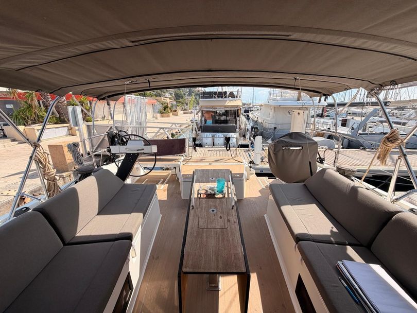 Dufour Yachts 470