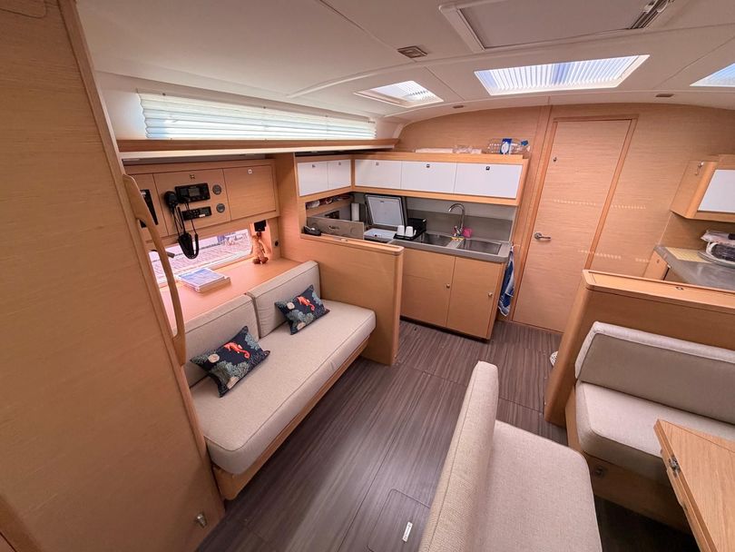 Dufour Yachts 470