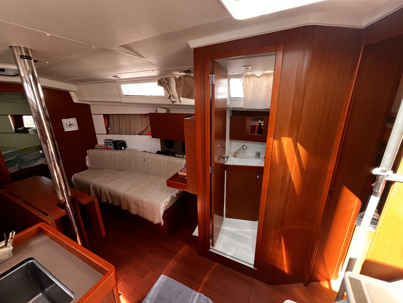 Beneteau Oceanis 35.1