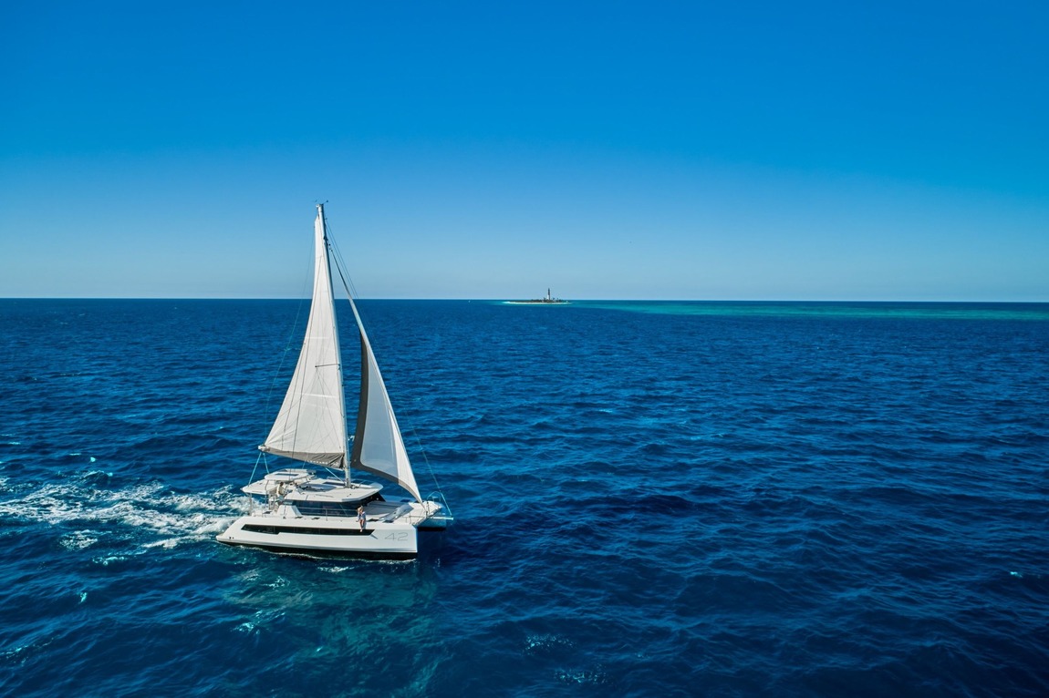 leopard catamaran saint raphael