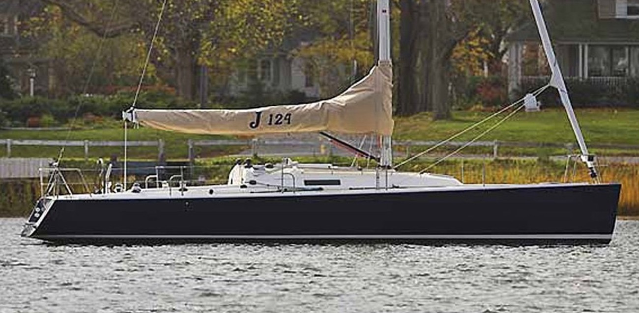 j124 sailboat data