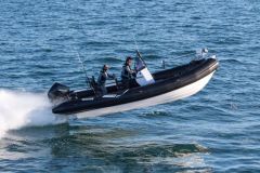 Evok Marine 25 Fishing