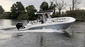 Bayliner Trophy CC24
