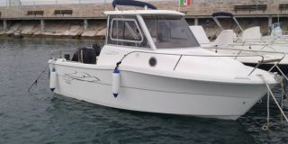 Aqua Fisher 550
