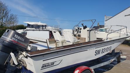 Boston Whaler 190 Outrage