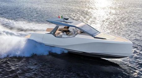 Italia Yachts 43 veloce