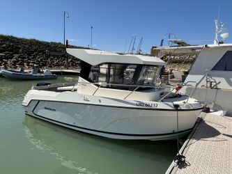Quicksilver 625 Pilothouse