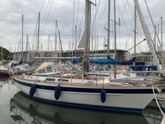 HALLBERG-RASSY-36