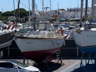 Chris craft carribean 35