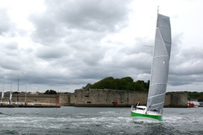 Mojito 650 devant Concarneau