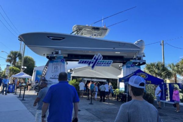 Le salon nautique international de Fort Lauderdale a lieu du 30 octobre au 3 novembre