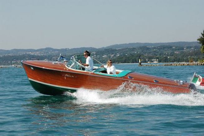 Graal (Riva), un des bateaux qui participe au concours d'lgance