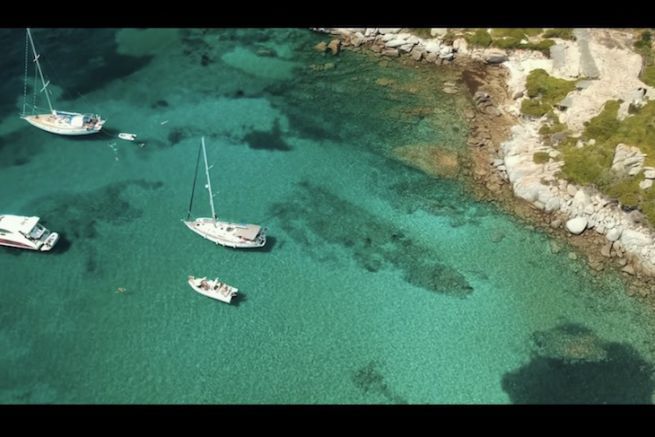 Kalispera au mouillage en Corse