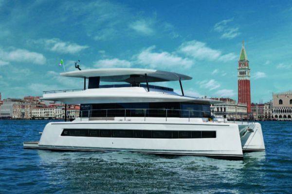 Silent Yachts a dvoil le premier catamaran lectrique  trois ponts