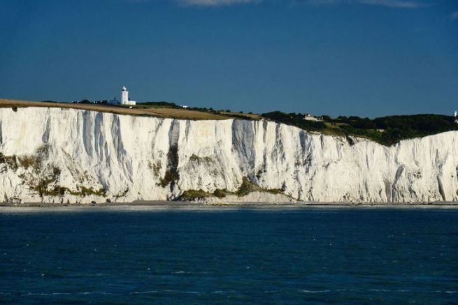 Les falaises de Douvres, fameuse porte d'entre du Royaume-Uni, sont maintenant plus facilement accessibles pour les europens