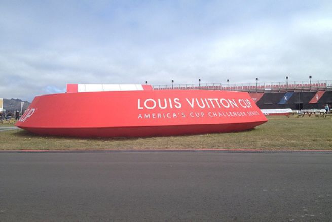 Louis Vuitton White/Blue Mirrored Z0828W America's Cup Nautical