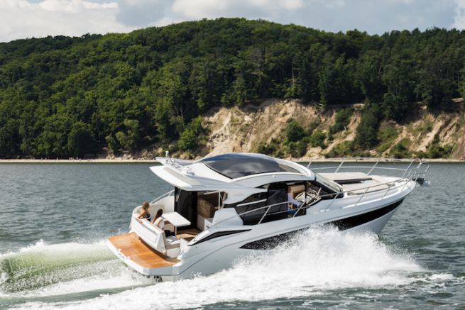 Le Galeon 370 HTC  dcouvrir au Cannes Yachting Festival 2017