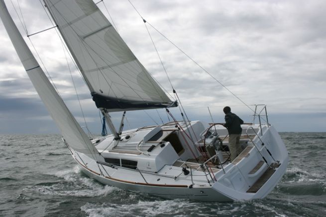 Sun Odyssey 33i, trs propre sur lui