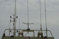 Les Antennes sur le toit d'un bateau