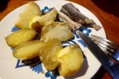 Jour 5 : Pommes de terre et sardines  l'huile