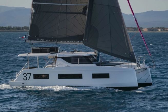 Aventura 37, un catamaran à voiles qui n'a peur ni du large, ni de la croisière