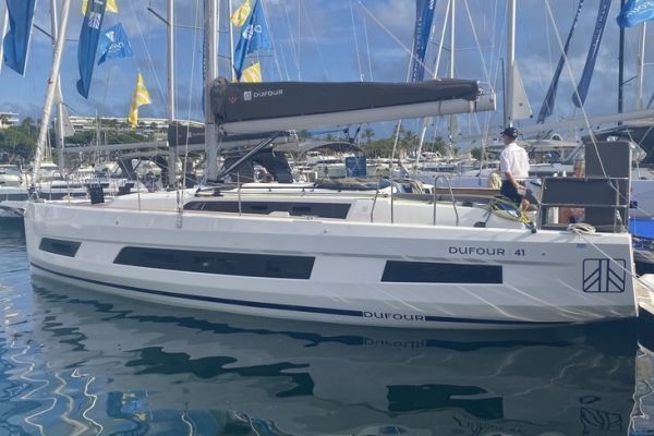 Dufour 41, une version XXL de large pour gagner en habitabilité