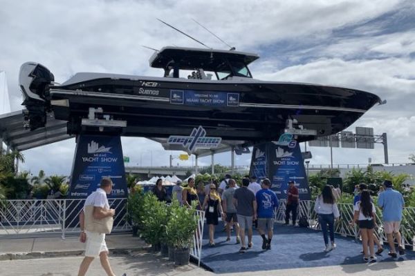 Bienvenue au salon nautique international de Miami 2024