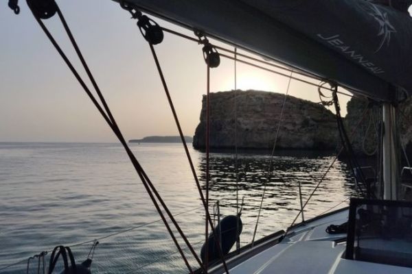 Malte en bateau: Le tour de l'le de Gozo et ses paysages escarps