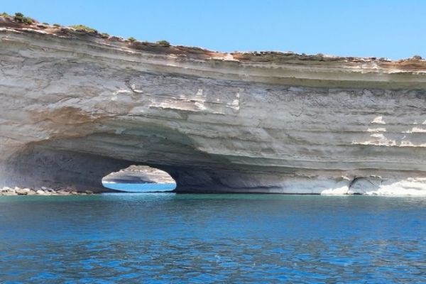Malte en bateau: Navigation au pied des falaises et mouillages au sud de l'le