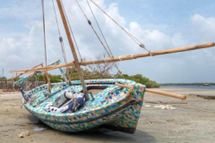 Flipflopi Ndogo : le premier boutre  voiles construit  partir de plastique ramass sur la plage