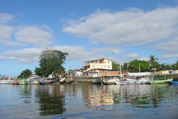 La baie de Tous les Saints, un bassin de navigation riche en escales au ...