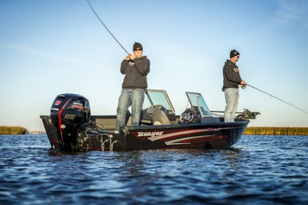 Comment gagner de l'argent avec votre bateau en devenant guide de pche