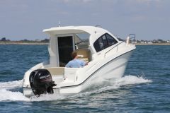 De nombreux bateaux peuvent tre utiliss comme bateaux-taxis.