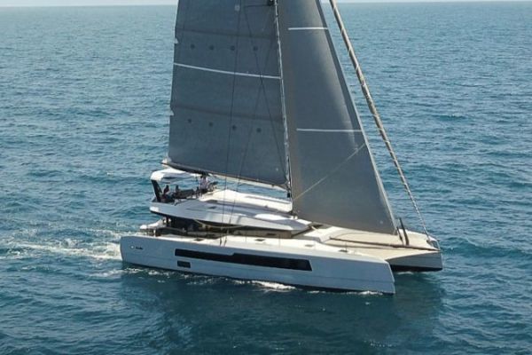 McConaghy MC60, un catamaran de croisire rapide qui assume sa diffrence