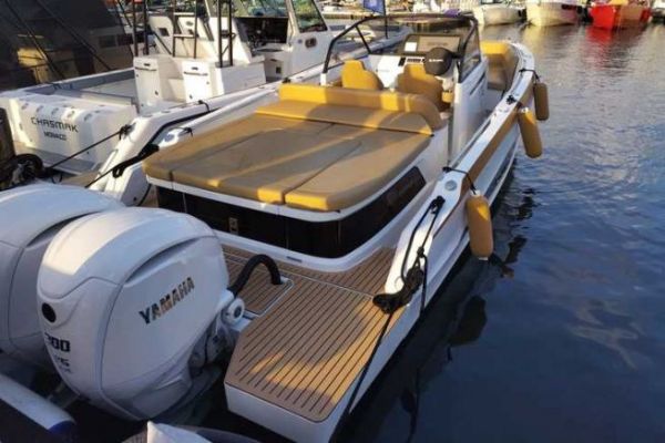 Sterk 31 RC: Une entre remarque dans le monde du sportboat