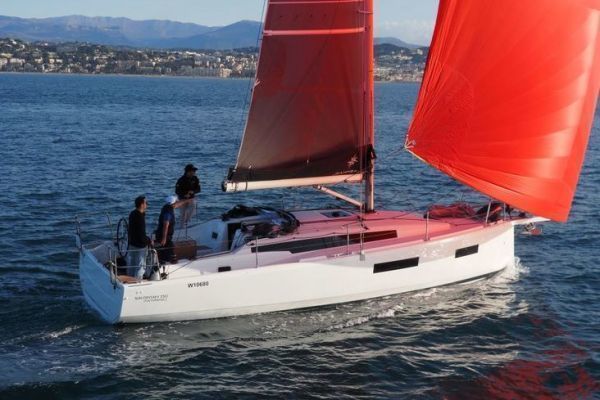 Jeanneau Sun Odyssey 350 : un croiseur innovant reprenant tout le savoir-faire du chantier Venden