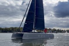 Le Xquisite 30 Sportcat a t cr pour l'cole de voile Xquisite