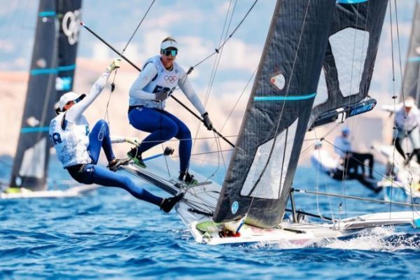Journal de bord de la course au large : Voile olympique, Tour du Finistère à la voile, la SAS...