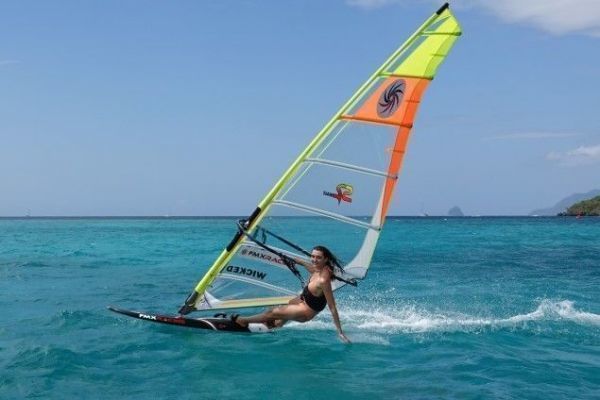  16 ans, Tess Sermet trace son chemin vers la scne internationale du windsurf