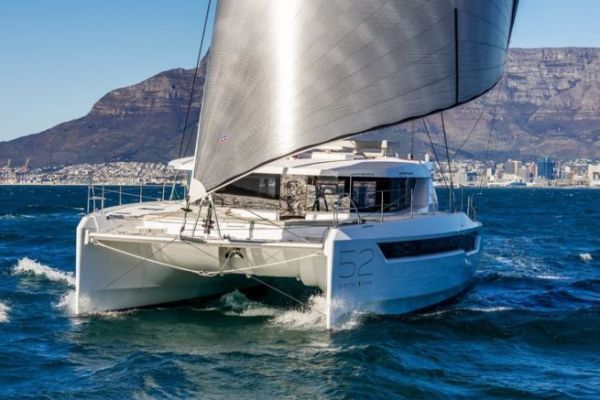 Leopard 52 : design, performances et autonomie, les enjeux du nouveau catamaran