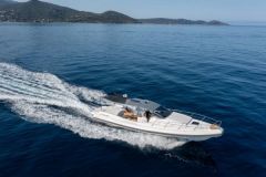 Maio 1400 : Fanale Marine entre dans la cour des maxi-pneus