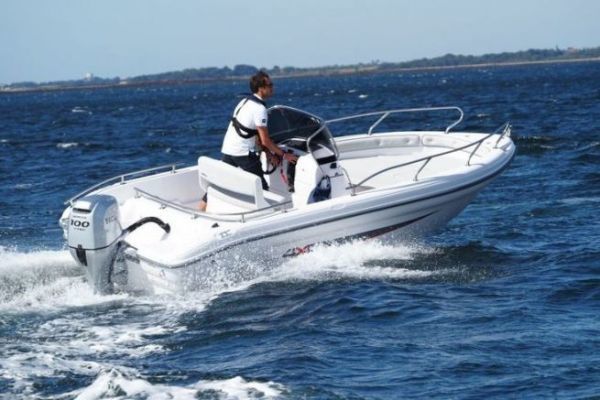 HONDA 4 XC H19 CC : un open bien pens, compact et fonctionnel