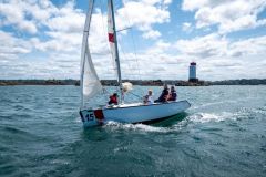 Une exp�rience m�lant apprentissage de la voile et jeu grandeur nature