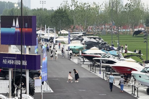 https://media.bateaux.com/src/images/news/articles/ima-image-51804.jpg