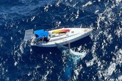 Le Namast�, un Bavaria 42, d�m�t� au large de Montserrat