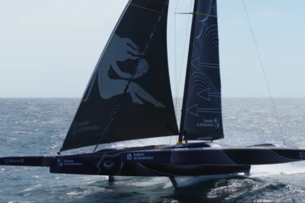 https://media.bateaux.com/src/images/news/articles/ima-image-52247.png