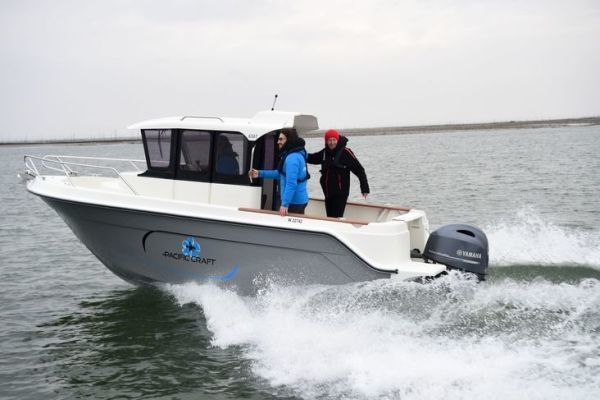 Pacific Craft 650 T : 6,50 m pour circuler, p�cher et rester � l'abri